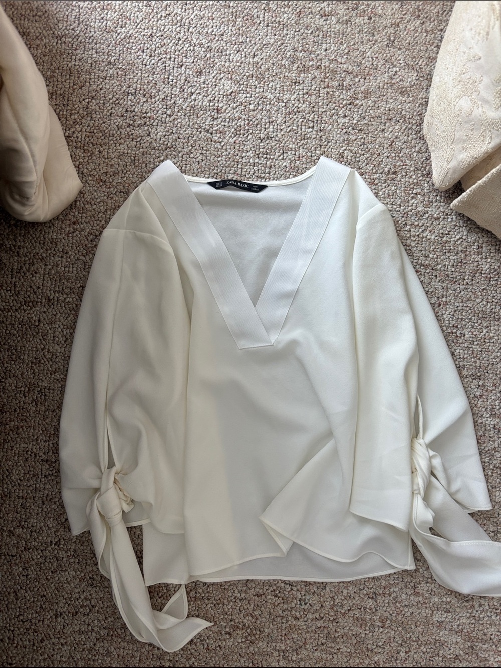Zara Cream V-Neck Tie-Sleeve Blouse